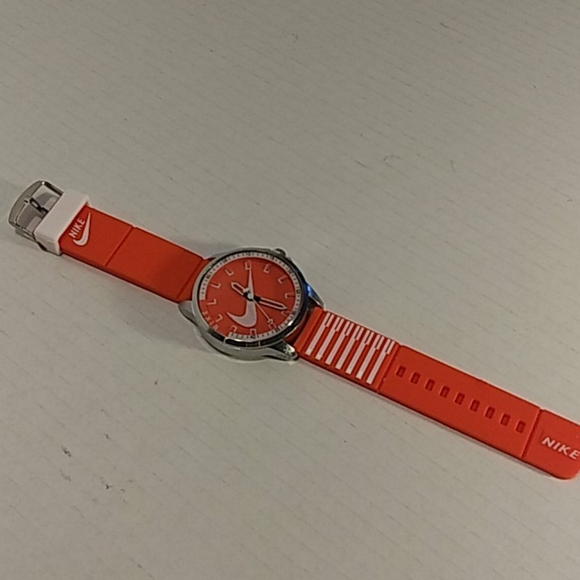 Nike Watch - Picture 3 of 4
